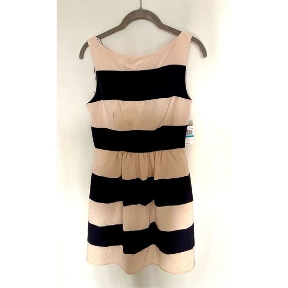 B. Darlin stripped navy cream dress new with tags! Size 9/10 - Picture 1 of 3